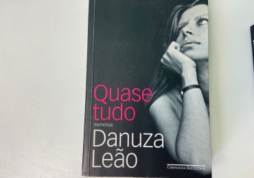 livro QUASE TUDO DANUZA LEÃO